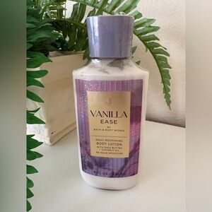 Bath & Body Works Vanilla Ease Body Lotion